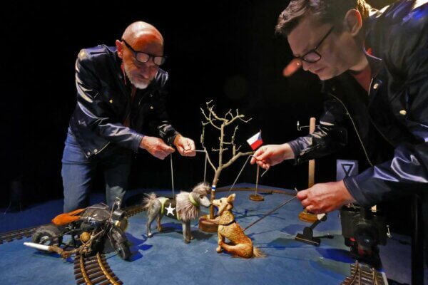 Choo. Choo. Whistle. Woof! Photo by Josef Ptáček.